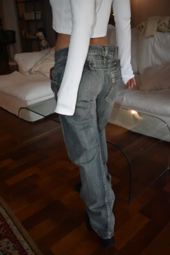 01. Jean Levi's engineered y2k un bolsillo regulador trasero color gastado (S)