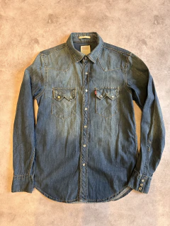 Camisa Levi’s vintage slim fit Jean (S)