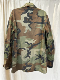 Campera Army bolsillos