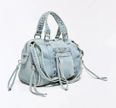 Cartera denim Bershka nueva - comprar online