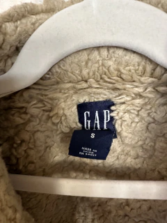 Campera corderito Gap (S) - comprar online