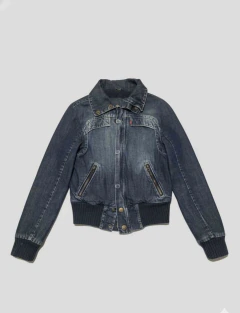 Campera Levi’s Y2K inv - comprar online