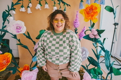Sweater cuadritos verde y rosa en internet