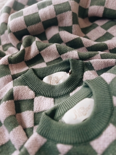 Sweater cuadritos verde y rosa - tienda online
