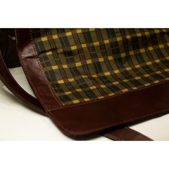 Bolsa Feminina de Couro Transversal Grande SamPés - comprar online