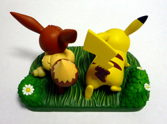 Figura Pokemon Pikachu & Eevee Last Prize Pokemon Center Lottery 2013 en internet