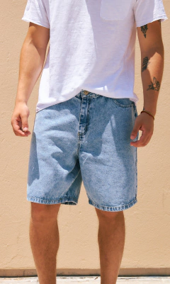 Imagen de Bermuda jean Mom Oversize - acid light wash