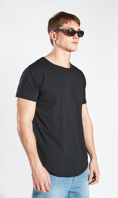 Maxi Tshirt- Black (Slim fit) - comprar online
