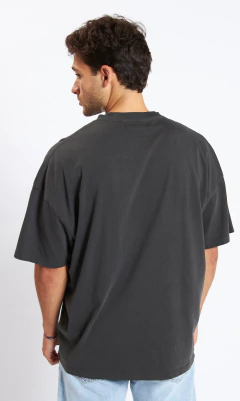 Worldwide - Oversized