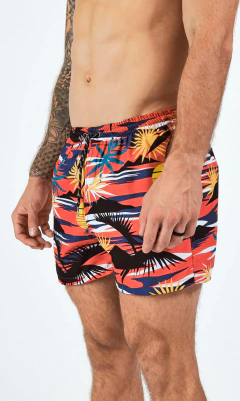 Short trunks (Más cortos) - Lio en internet