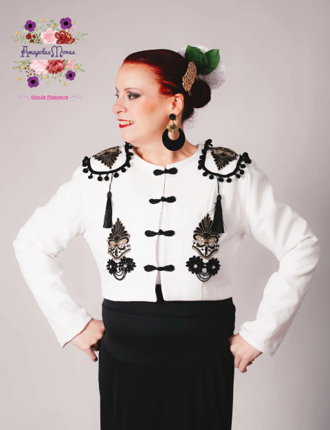 Chaqueta Torera Madroños Aplique Cadenita Española con Flor color Blanca con Negro