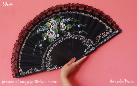 Abanico Pericon XL Hand painted with Floral motif and Puntilla Termination - buy online