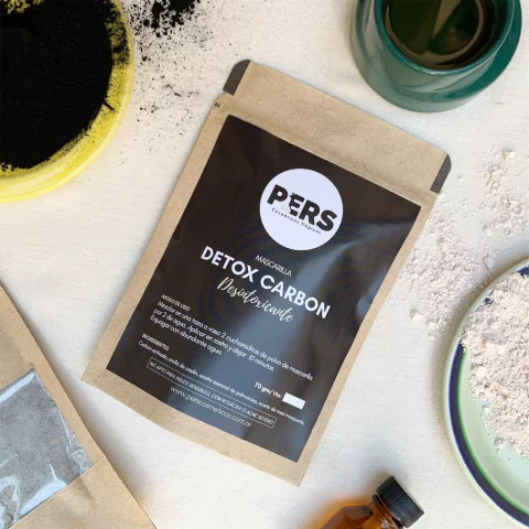 Mascarilla desintoxicante "Detox Carbón"