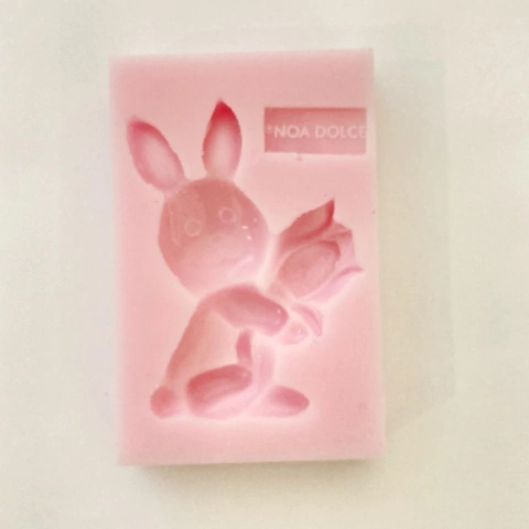 MOLDE DE SILICONA CONEJO DE PASCUA 2