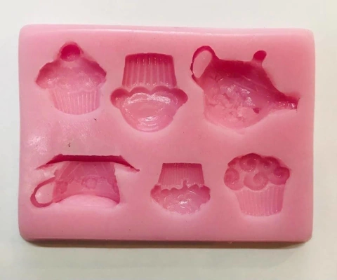 MOLDE DE SILICONA MUFFINS X 4, TETERA Y TAZA - comprar online