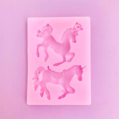 MOLDE DE SILICONA MINI CABALLITOS CARROUSEL X2