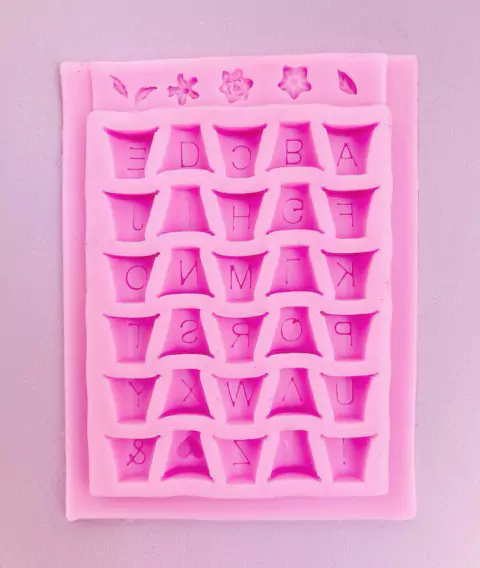 MOLDE DE SILICONA ABECEDARIO MACETAS