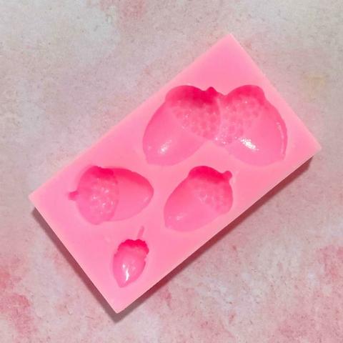 MOLDE DE SILICONA BELLOTAS X5