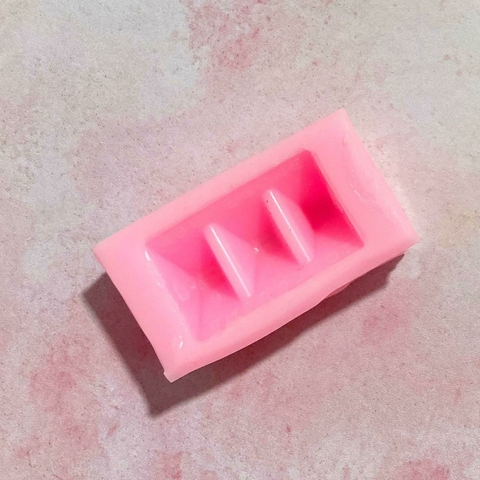 MOLDE DE SILICONA CHOCOLATE TOBLERONE