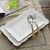 Bandeja blanca con relieve 24 x 15.5 cm