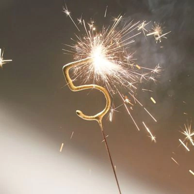 Chispita numeros oro - comprar online