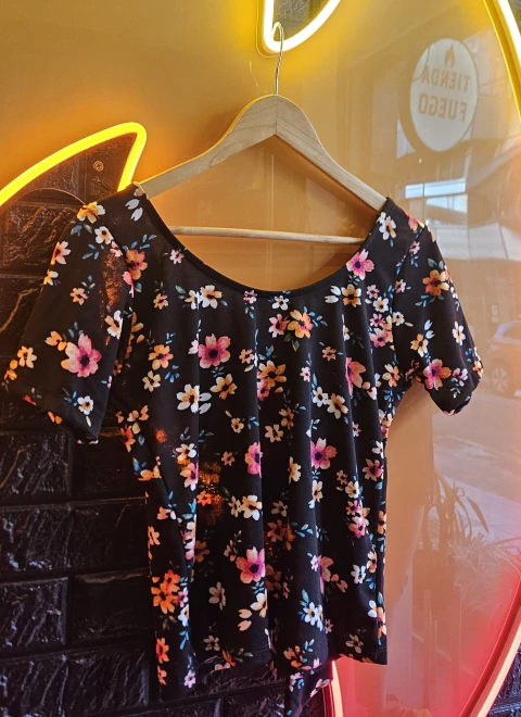 Remera Atenti Sale! en internet