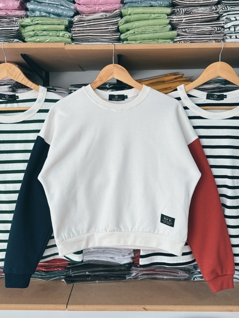 Buzo Crop Basic Rouge - comprar online