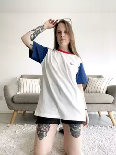 Remera Genderless Logo Crudo