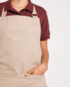 DELANTAL PECHERA CAQUI