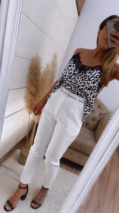 Sastrero blanco renata