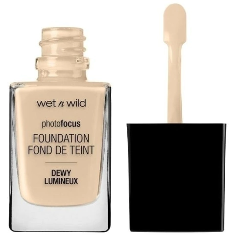 Wet n Wild - Dewy Photo Focus Foundation - Porcelain