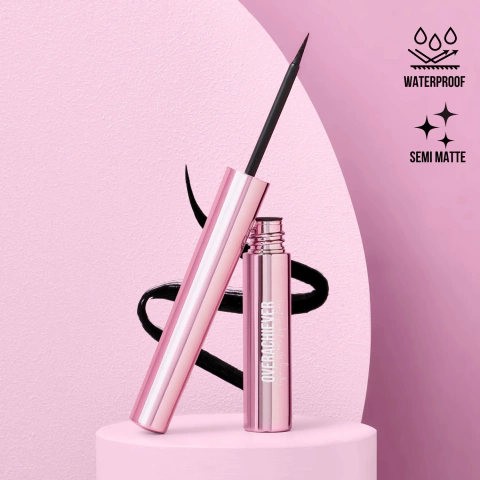Beauty Creations - OVERACHIEVER INFINITY WEAR LIQUID LINER - BLACK