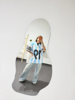 Camiseta Argentina Retro Oversize (Edición Bad Bunny) - comprar online