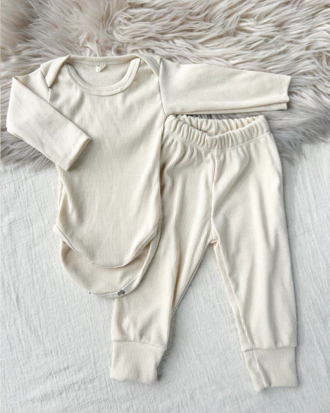 Conjunto Siena crema - comprar online