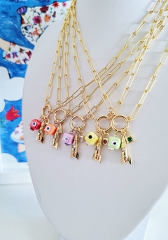 Collar SKY en internet