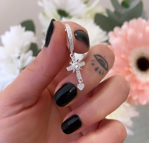 Argollita Madonna Cubic 1,4 cm (Por Unidad)