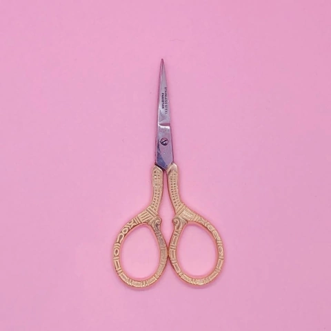 Tijera precision Ultrafina para hilos y bordado 10cm Gold OH MY