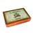 Caja del juego de mesa "El Erudito", con ilustraciones y detalles decorativos en un diseño clásico.