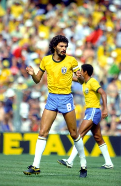 Camisa Canarinho Retrô 1982 + Brinde Exclusivo