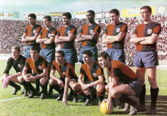 Camisa Retrô Cagliari 1964/65 + Brinde Exclusivo - loja online