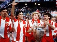 Camisa Retrô Red Star Belgrade Home 1990/91 + Brinde Exclusivo - loja online