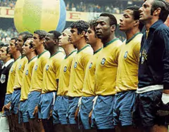 Imagem do Camisa Brasil Retrô Anos 70 Rei Pelé + Brinde Exclusivo