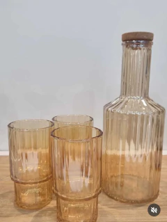 BOTELLA + 6 VASOS DE VIDRIO (3620) - comprar online