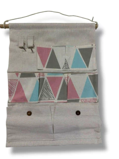 ORGANIZADOR DE TELA CON BOLSILLOS + 2 GANCHOS - tienda online