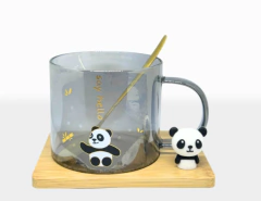 TAZA VIDRIO CON BASE DE MADERA Y CUCHARA PANDA (9131) en internet