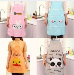 DELANTAL PVC ANIMALITOS