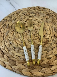 SET X 6 CUCHILLO GOLD MARMOL - comprar online