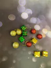 SET DE ADORNOS BOLITAS + REGALITOS X 12