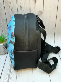 MOCHILITAS INFANTILES SIMIL NEOPRENE - Arte y Esencias Mayorista