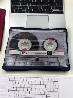 FUNDA PARA NOTEBOOK 15" RETRO (40x30cm) - comprar online